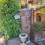 Siraly Haz Apartment